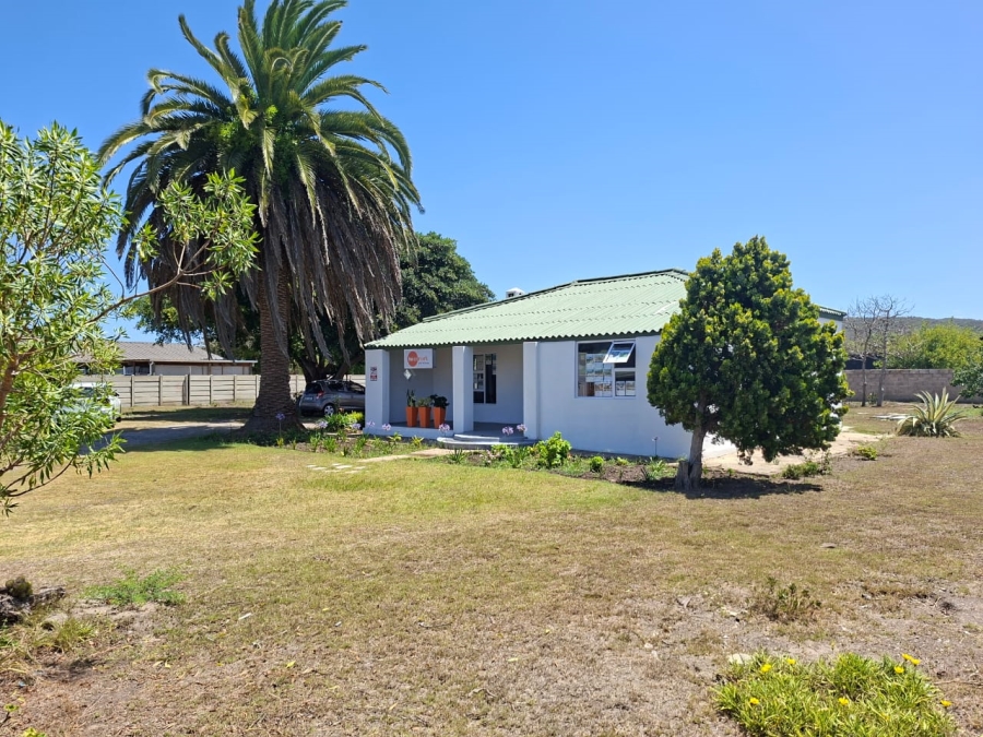 4 Bedroom Property for Sale in Riverside Western Cape